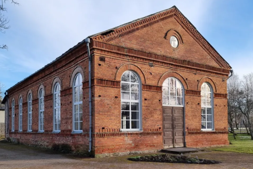 Piltenes baptistu baznīca