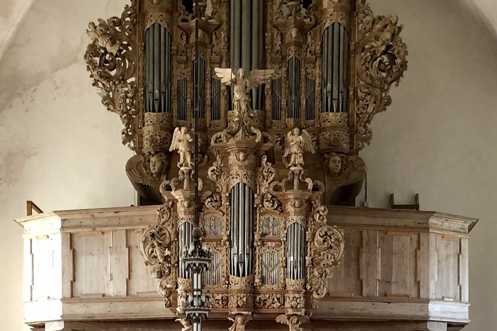 Ugāles luterāņu baznīcas ērģeles